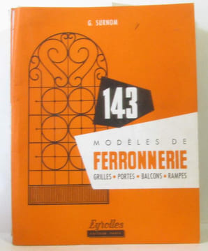 6 documents de ferronnerie (voir descriptif) : 230 modèles de ferronnerie (très incomplet) Lampadaires lustres appliques guéridons porte pots de ...