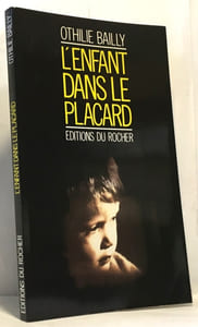 L'enfant Dans Le Placard