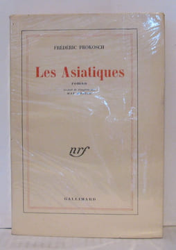 Les Asiatiques. Traduit de l'anglais par Max Morise. Prokosch Frédéric