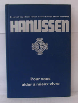 En ouvrant les portes de l'avenir il donne a chacun de nous une chance pour vous aider a mieux vivre. Hanussen