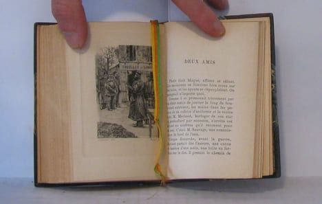 Contes et nouvelles Avec deux dessins de Jeanniot gravés a l'eau-forte par P. Massé. De Maupassant Guy