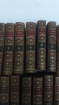 Lettres édifiantes et curieuses écrites des missions étrangères : Nouvelle édition [26 volumes]. Compagnie de Jésus