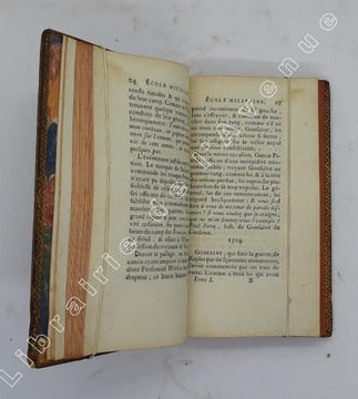 École militaire : ouvrage composé par ordre du gouvernement / [par l'abbé Raynal] [Tome I seul. 1494-1585]. [Art et science militaires - Histoire ...