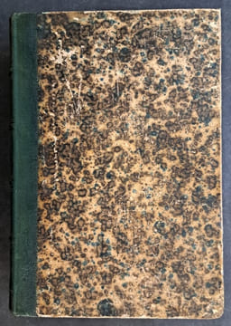Oeuvres complètes de Voltaire avec des notes et une notice sur la vie de Voltaire. Ornée de 50 gravures [13 volumes]. VOLTAIRE