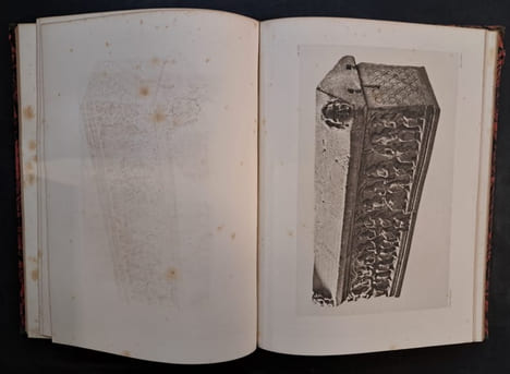 Les sarcophages chrétiens de la Gaule. LE BLANT, Edmond