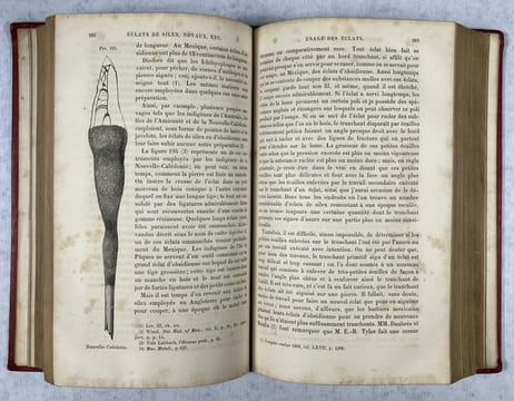 Les âges de la pierre : instruments, armes et ornements de la Grande-Bretagne. Traduit de l'anglais par E. Barbier, revu et corrigé par l'auteur.... ...