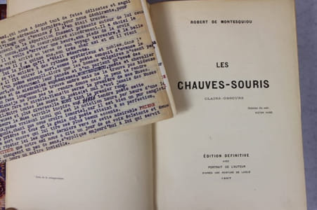 Les Chauves-souris ; Le Chef des odeurs suaves ; Le Parcours du rêve au souvenir ; Les Paons ; Les Perles rouges