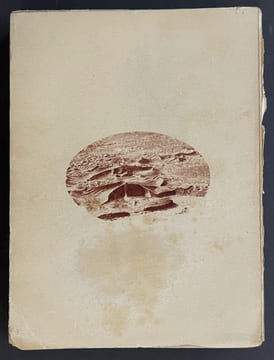 Le secret du Sud . Colonel Pierre Weiss ; dessins de Louis Aznard ; photographies de Saïd Mahfouf. WEISS, Pierre