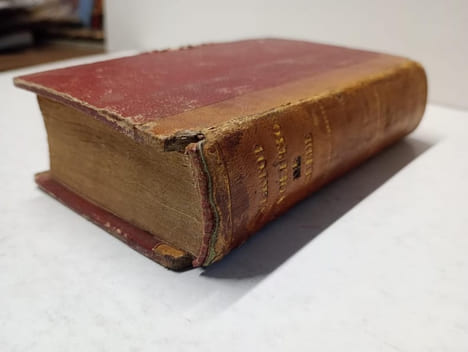 Histoire des révolutions de Suède (2 tomes en un). DE VERTOT abbé