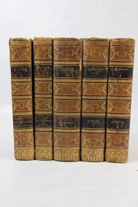 Oeuvres complètes suivies de la classification comparée de Cuvier, Lesson etc. Nouvelle édition revue par M. Richard.
