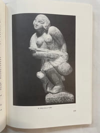 Cent cinquante ans de vie artistique. Documents et témoignages d’académiciens membres de la classe des beaux-arts présentés l’occation du cent cinquantième anniversaire de l’idépendance de la Belgique.