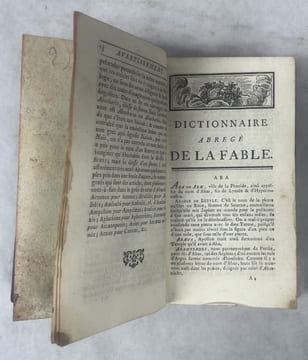 Dictionnaire abrégé de la fable, pour l'intelligence des poëtes, des tableaux et des statues dont les sujets sont tirés de l'histoire poétique.... ...