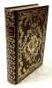 Les Contes des fées de Charles Perrault . Publiés sur l'édition originale de 1697 et suivis du texte en français moderne entièrement gravé au burin ...