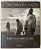 Une certaine gr&acirc;ce. Photographie de Sebasti&atilde;o Salgado ; textes de Eduardo Galeano et Fred Ritchin ; [trad. de l'espagnol par Quena Paris-Horvitz et de ...