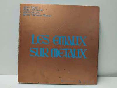 Les émaux sur métaux