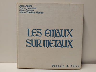 Les émaux sur métaux