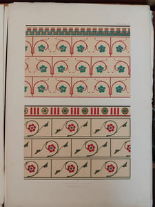 La Peinture murale décorative dans le style du Moyen-âge. Trente-six planches en couleurs et or, avec des notices explicatives et une introduction générale.