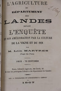 Du traitement des porcs aux différentes époques de l'année suivant leur âge, en santé et maladie... Extrait des meilleurs ouvrages anglais, et traduit par J.-A. G. [Grandvoinnet.]. Goin, sd. (1859) [à la suite]  MARTRES (Léon) L' agriculture du département des Landes devant l'enquête et son améliorationpar la culture de la vigne et du pin. Dax. Camion. 1867.(Un tableau dépliant) [à la suite] ESPANET (Alexis). Les abeilles, leur éducation ." Goin. Paris. sd (ca 1860)