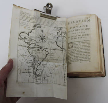 Relation du voyage de la mer du sud aux cotes du Chili, du Perou et du Brésil fait pendant les années 1712, 1713 & 1714. FREZIER Amédée François
