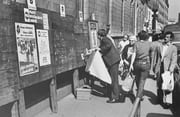 Photographies. par (COLLECTIF), ENU (Henri-Jean). Parapluie. - Image 5