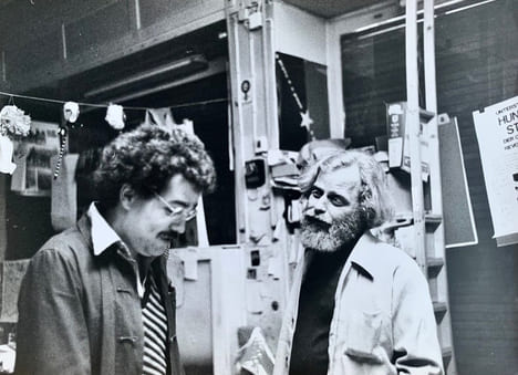 Les frères Cohn-Bendit à la Karl Marx Buchhandlung (Librairie Karl Marx) de Francfort avec Raphaël Sorin et Gérard Guégan, 1977. . FRAUDREAU ...
