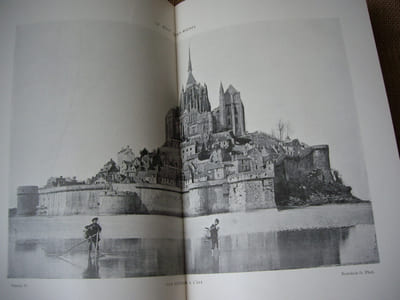 L'Histoire & l'Architecture française au Mont Saint Michel.