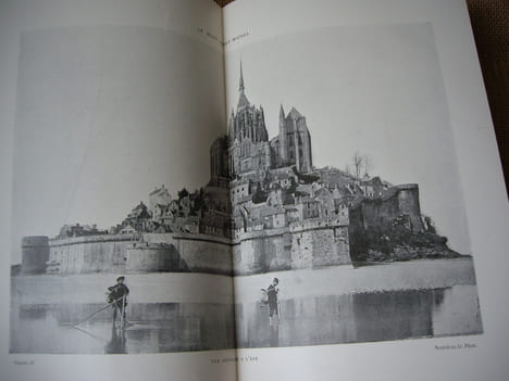 L'Histoire & l'Architecture française au Mont Saint Michel.. GOUT Paul