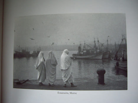 VUES DE DOS.. TOURNIER Michel et Edouard BOUBAT