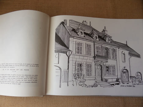 La maison rurale en Franche-Comté. Un recueil commenté de dessins au trait, une étude sommaire de la maison des paysans.. GARNERET Jean