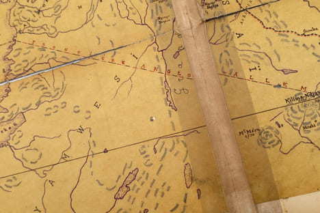En Afrique Équatoriale [Chasse aux trophées en Afrique orientale britannique]. TAPUSCRIT | COCHIN, Suzanne (épouse DE LA MOTTE SAINT-PIERRE)