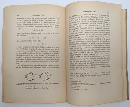 Remarques sur la formation de la théorie abstraite des ensembles. Étude historique et critique. CAVAILLÈS, Jean