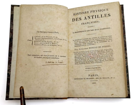 Histoire physique des Antilles françaises savoir la Martinique et les iles de la Guadeloupe [suivi de] Recherches sur les poissons toxicophores des ...