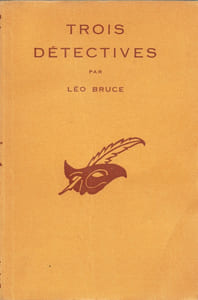 TROIS DÉTECTIVES