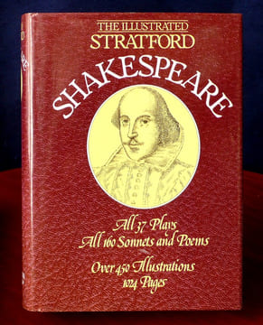 THE ILLUSTRATED STRATFORD
ALL 37 PLAYS ALL 160 SONNETS AND POEMS. SHAKESPEARE, William