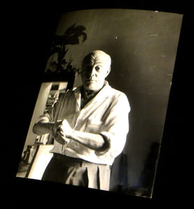 [Photographie originale figurant un portrait de Jean Lurçat].