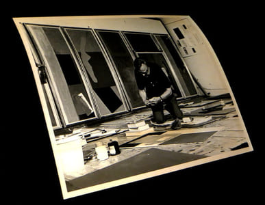 [Photographie originale figurant un portrait de Robert Motherwell].