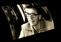 [Photographie originale figurant  Woody Allen].