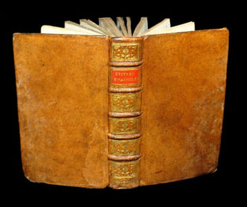 Epîtres et évangiles des dimanches et fêtes de toute l'année, de l'avent, du carême et des autres grandes féries avec de courtes réflexions.