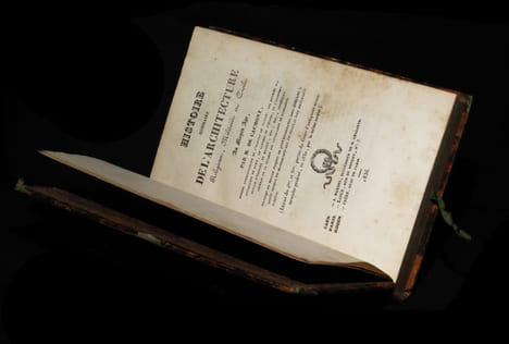 Histoire sommaire de l'architecture religieuse, militaire et civile - Ouvrage au moyen duquel on peut reconnaître sans difficulté à quelle époque les ...