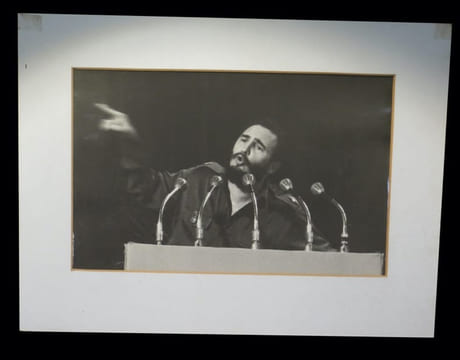 [Photographie originale].. [CASTRO (Fidel)].