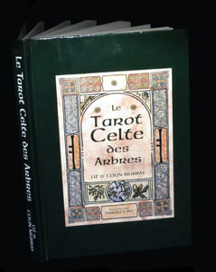 Le Tarot celte des arbres / L'Oracle celtique des arbres, un système de divination (en page de titre).