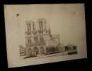 Grande photographie originale  sur papier albuminé : La Cathédrale Notre-Dame de Paris.. [Photographie].