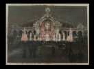 Photographie sur papier  légendée dans la plaque Paris, le château d'eau : effet de nuit [Exposition Universelle de Paris 1900].. [Photographie / ...