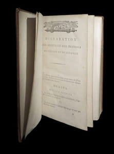 Constitution de la République française proposée au peuple français par La Convention nationale [a été relié à la suite :] Recueil des dispositions du Code des délits et des peines  et des lois sur la police rurale et municipale et sur l'état civil [a été relié à la suite :] Instruction abrégée sur les mesures déduites de la grandeur de la Terre, uniformes pour toute la République, et sur les calculs relatifs à leur division décimale.