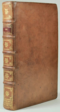 Recueil de cinq ouvrages.. VOLTAIRE (François-Marie Arouet de).