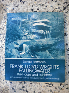 Frank Lloyd Wright's fallingwater - The house and his history