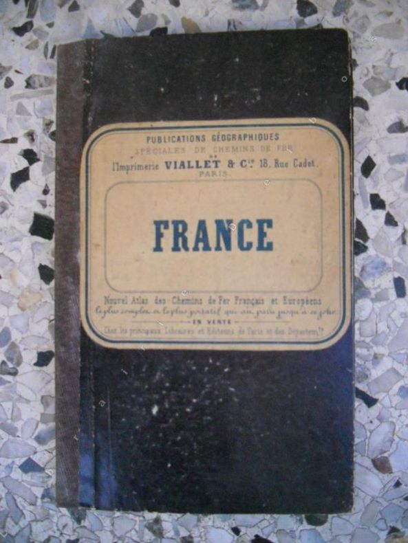 Nouvelle carte des chemins de fer francais et voies navigables publiee par Viallet et Cie 1861. ( Viallet )