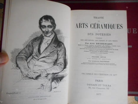 Traite des arts ceramiques ou des poteries considerees dans leur histoire, leur pratique et leur theorie (2 volumes de texte et un atlas) . BRONGNIART ...