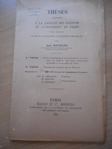 Theses presentees ala faculte des sciences de l'universite de Paris .... 1ere these : Etude experimentale des mouvements de l'eau dans un tube et des ondes circulaires produites a la surface de l'eau ...