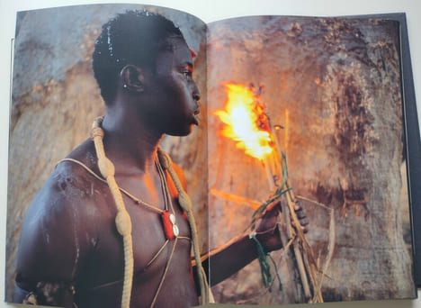 L’Afrique à poings nus.. Bordas, Philippe